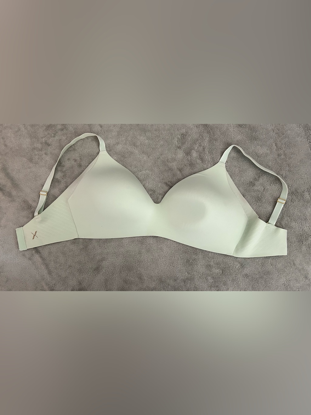 Knix Seamless Pale Mint Wireless Sports Bra